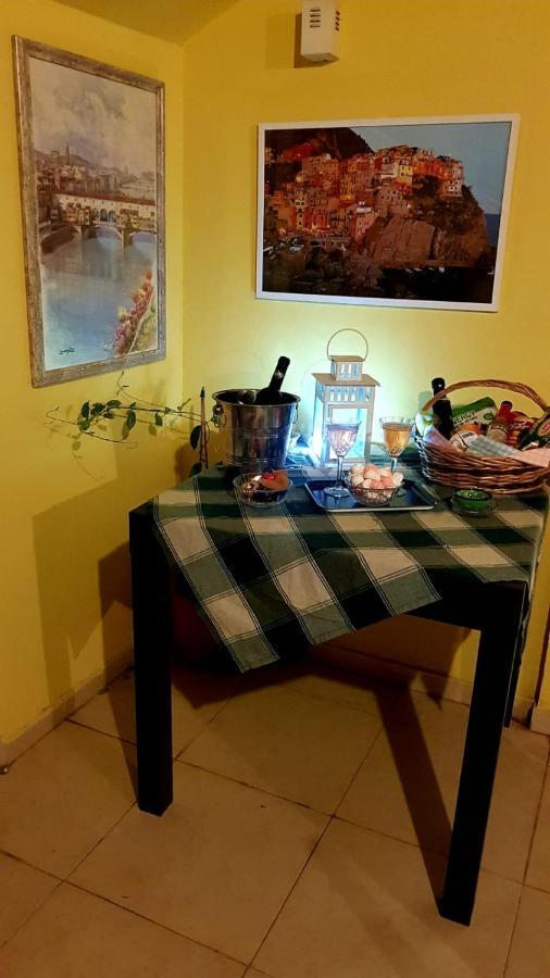 צימר רומנטי ואיכותי בפרדס חנה La Baita Exterior photo